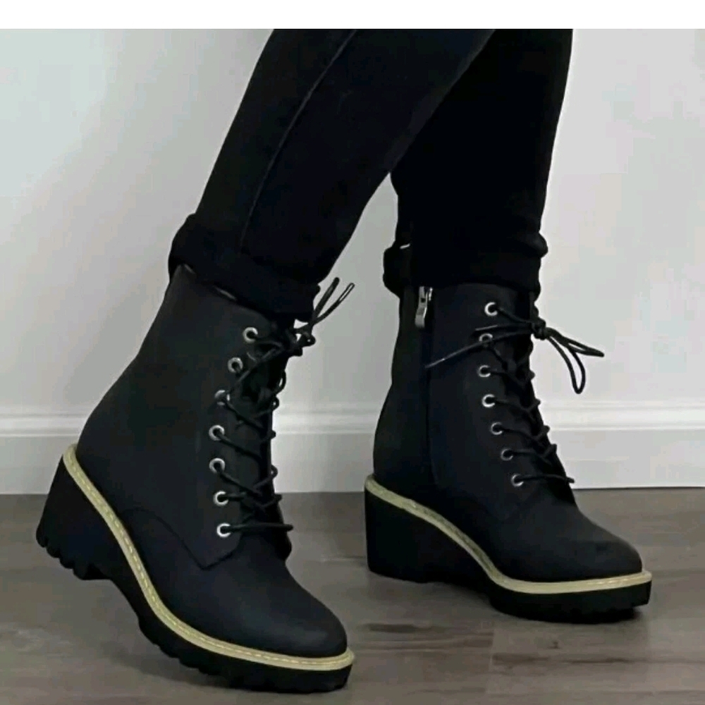 Women's Corkys Ghosted Black Ankle Boots Platform Lifted NEW IN Box Size 8
